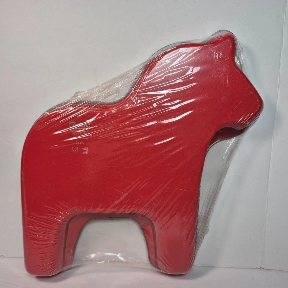 IKEA Drommar Swedish Red Horse Set of 2 Cake Pans 24 oz and  2.5 oz NEW Sealed